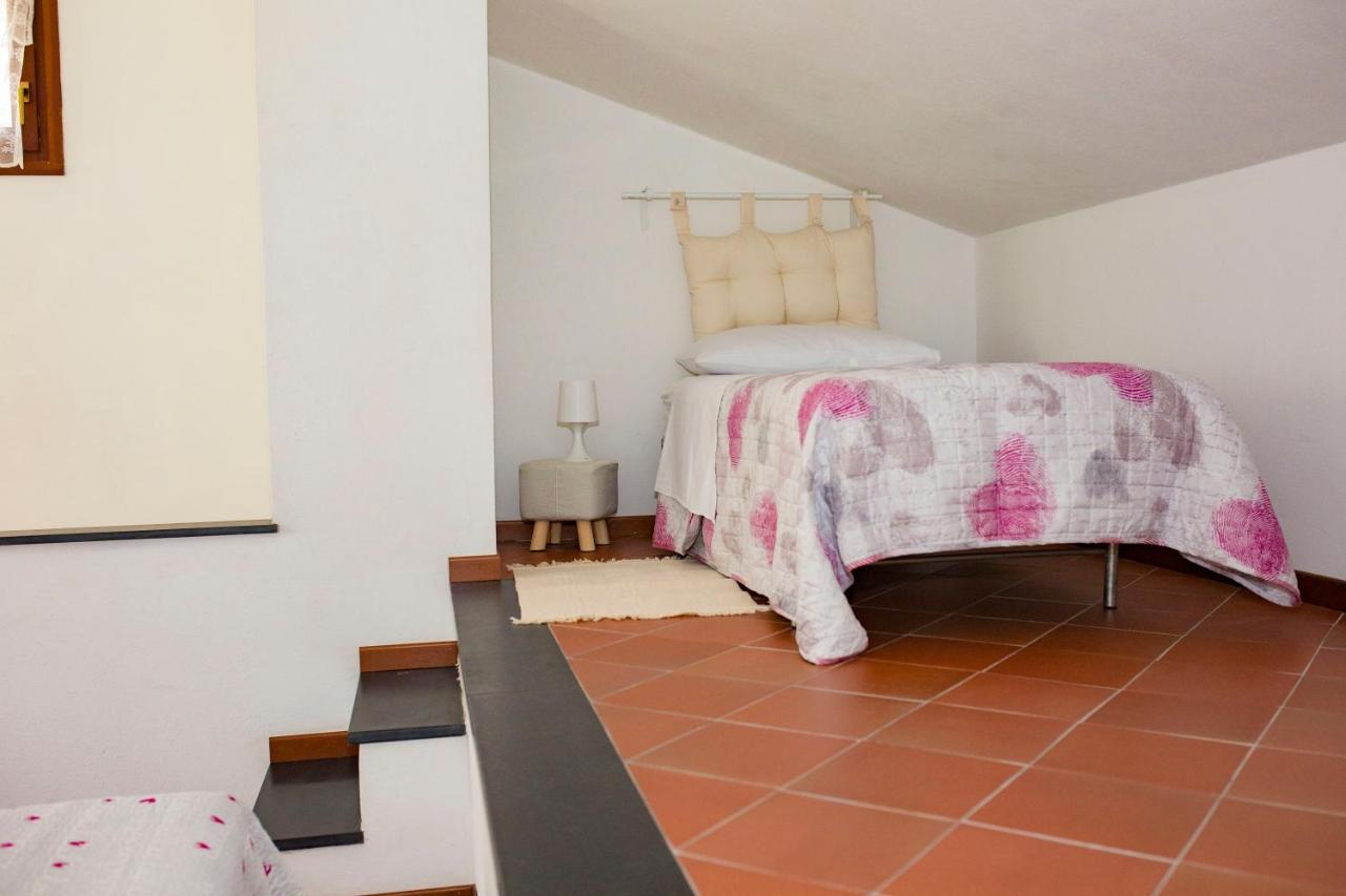 Casa Vacanze Tra Le Mura レヴァント エクステリア 写真